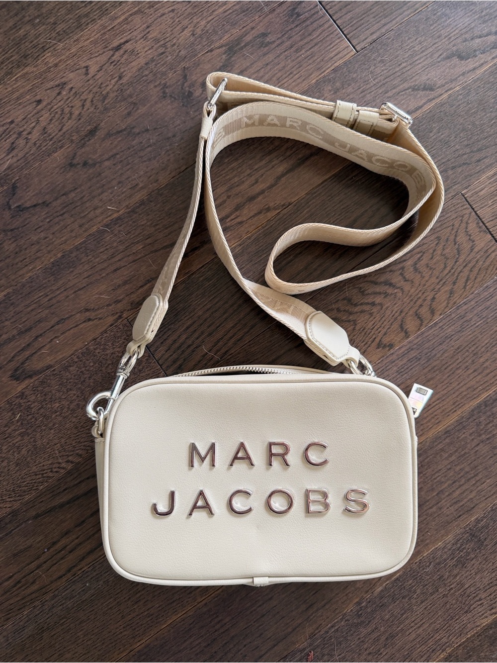 Marc Jacobs Cream Leather Logo Camera Bag with Beige Strap